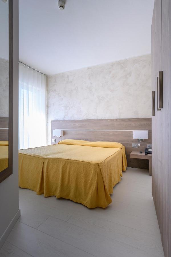 Hotel Capri 3 Stelle Superior Lido di Jesolo Eksteriør billede