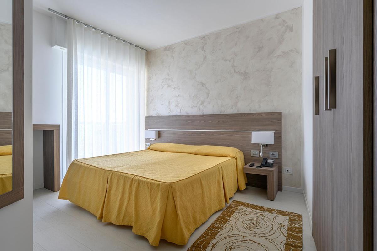 Hotel Capri 3 Stelle Superior Lido di Jesolo Eksteriør billede